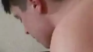 سكس اخ يغتصب اخته فوق السرير