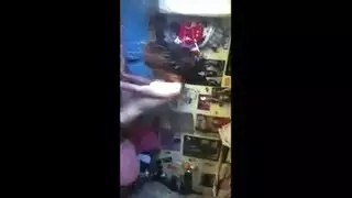 رغبة حيوانية: رجل يمارس الجنس مع عنزة بقوة