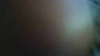 أمارس العادة السرية على مقربة خطيرة من أمي