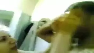 مرا مرا ونطفيت شمعات الحب نطفيت