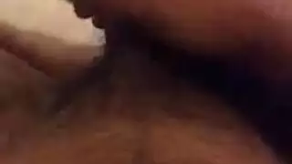 شهوة مخمورة: جلسة إباحية للزوجين السكارى