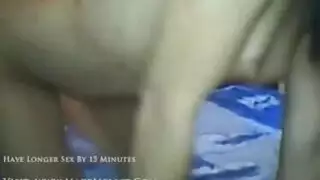 مراهقات مثلثات يستكشفن بعضهن: تحفيز بظر مكثف وهزات الجماع