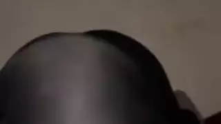 عاهرة عربية تنشر مؤخرتها الكبيرة لعمل شرجي خشن إكس إكس إكس