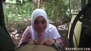 علاقة سرية: جميلة عربية تخدم القضيب الصلب لنائب الرئيس