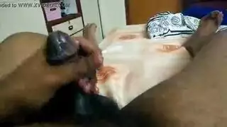  إباحية عصبة فتيات: التهام فرج متلهف والأنين في انسجام