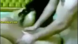 احتفال بالقذف: نجمات العرب مونا فاروق وشيماء الحاج في فيلم إباحي مبلل