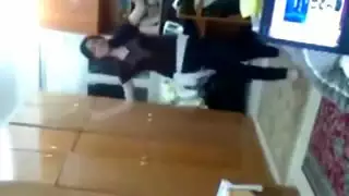 رقص مؤخرة مصرية يشعل هيجان جنسي جامح مع فتيات عربيات مثيرات